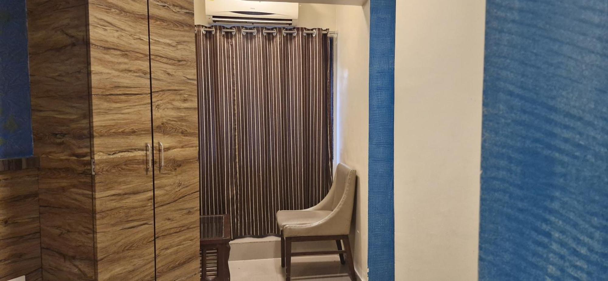 Hotel Crystal Park Near Nesco Exhibition Center Bombaj